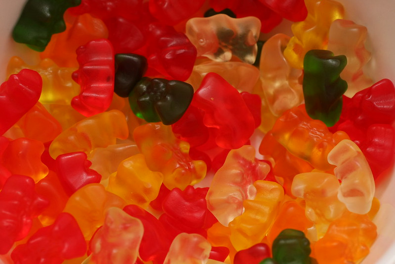 Symbolbild: "Gummy Bears" by ReneS is licensed under CC BY 2.0.